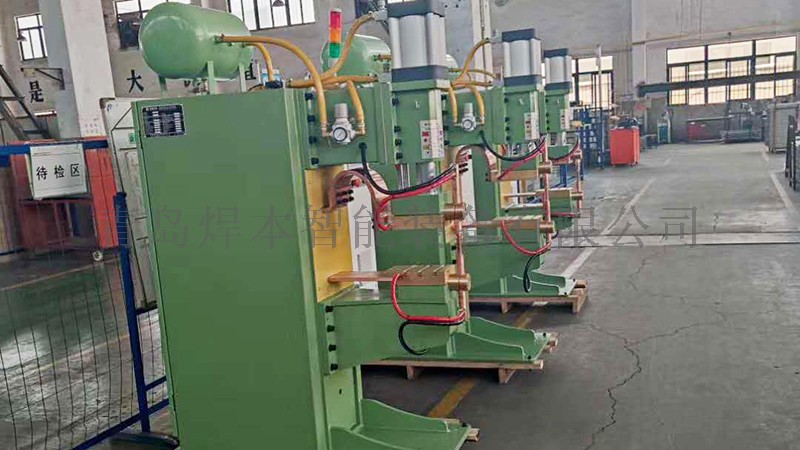 焊本中頻點焊機發(fā)貨中車2