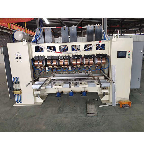 板材自動(dòng)龍門點(diǎn)焊機(jī)