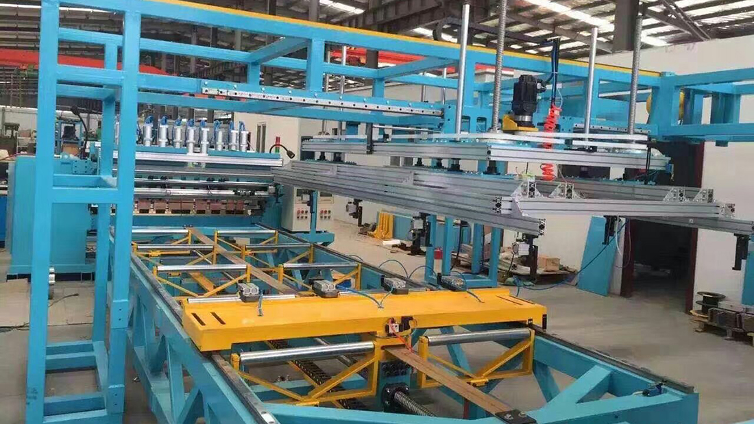 龍門焊機生產現場2