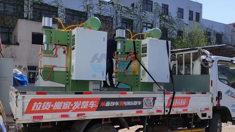 焊本中頻點(diǎn)焊機(jī)發(fā)貨煙臺威海 焊本中頻點(diǎn)焊機(jī)發(fā)貨煙臺威海