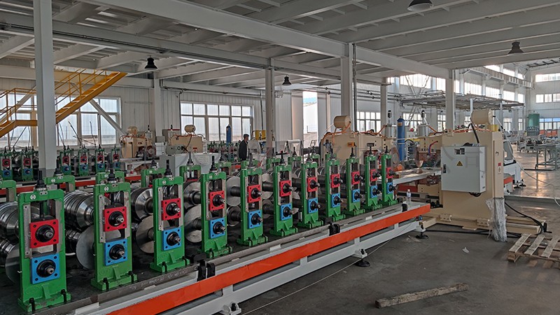 五菱車廂板流水線 五菱車廂板流水線