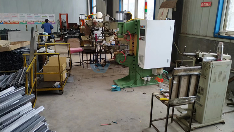 濰坊千合焊本中頻點焊機1 濰坊千合焊本中頻點焊機1